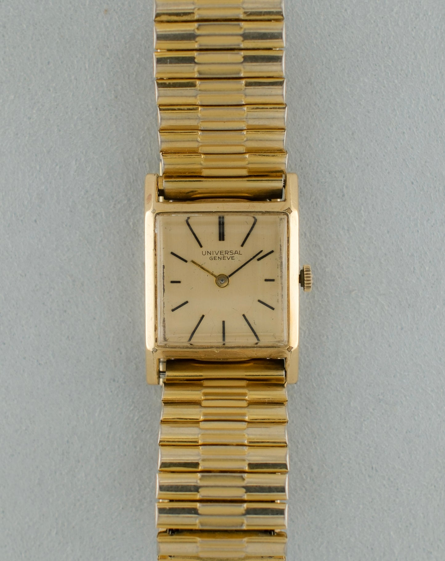 Universal Genève | Cal. 42