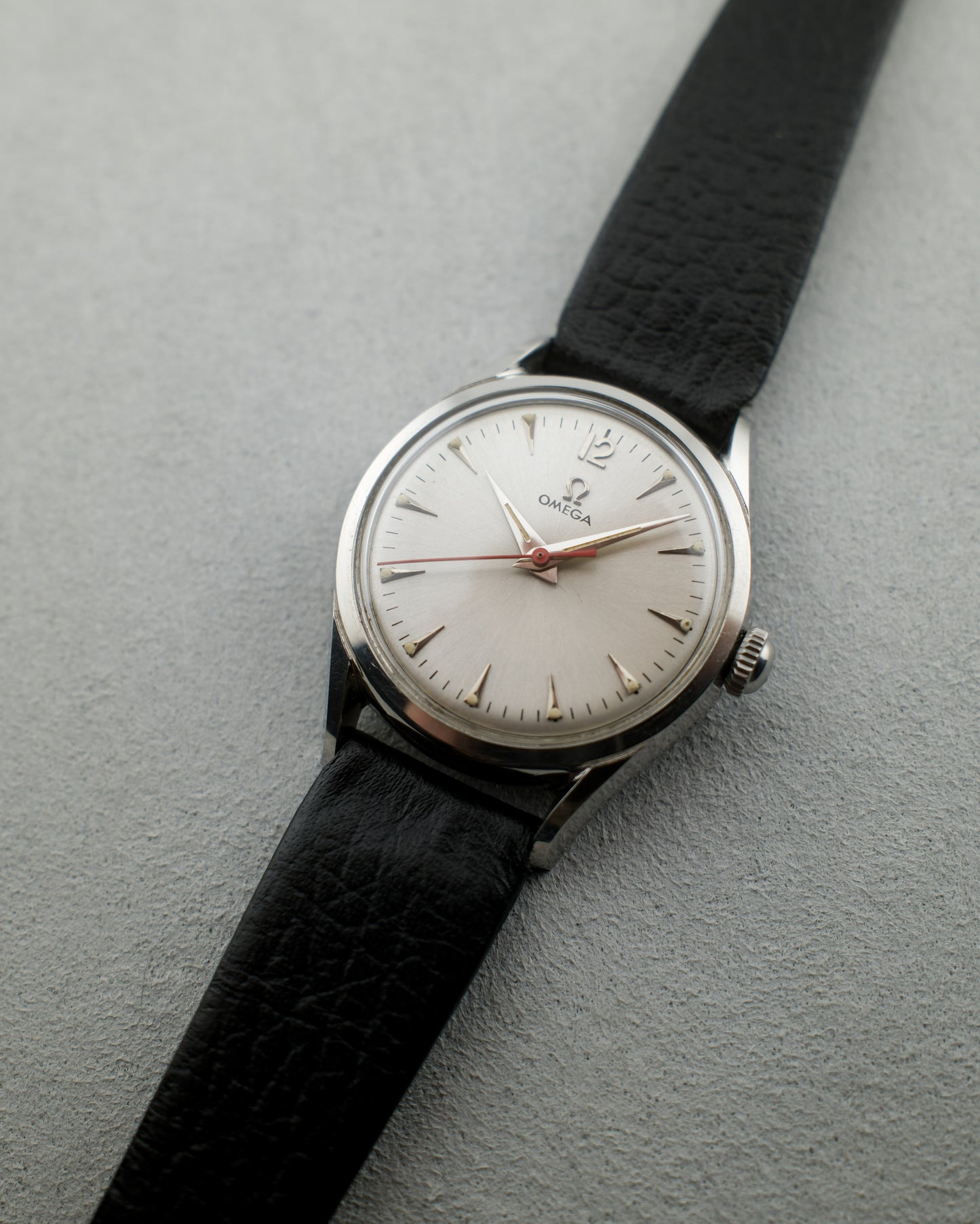 Omega | 2667-1