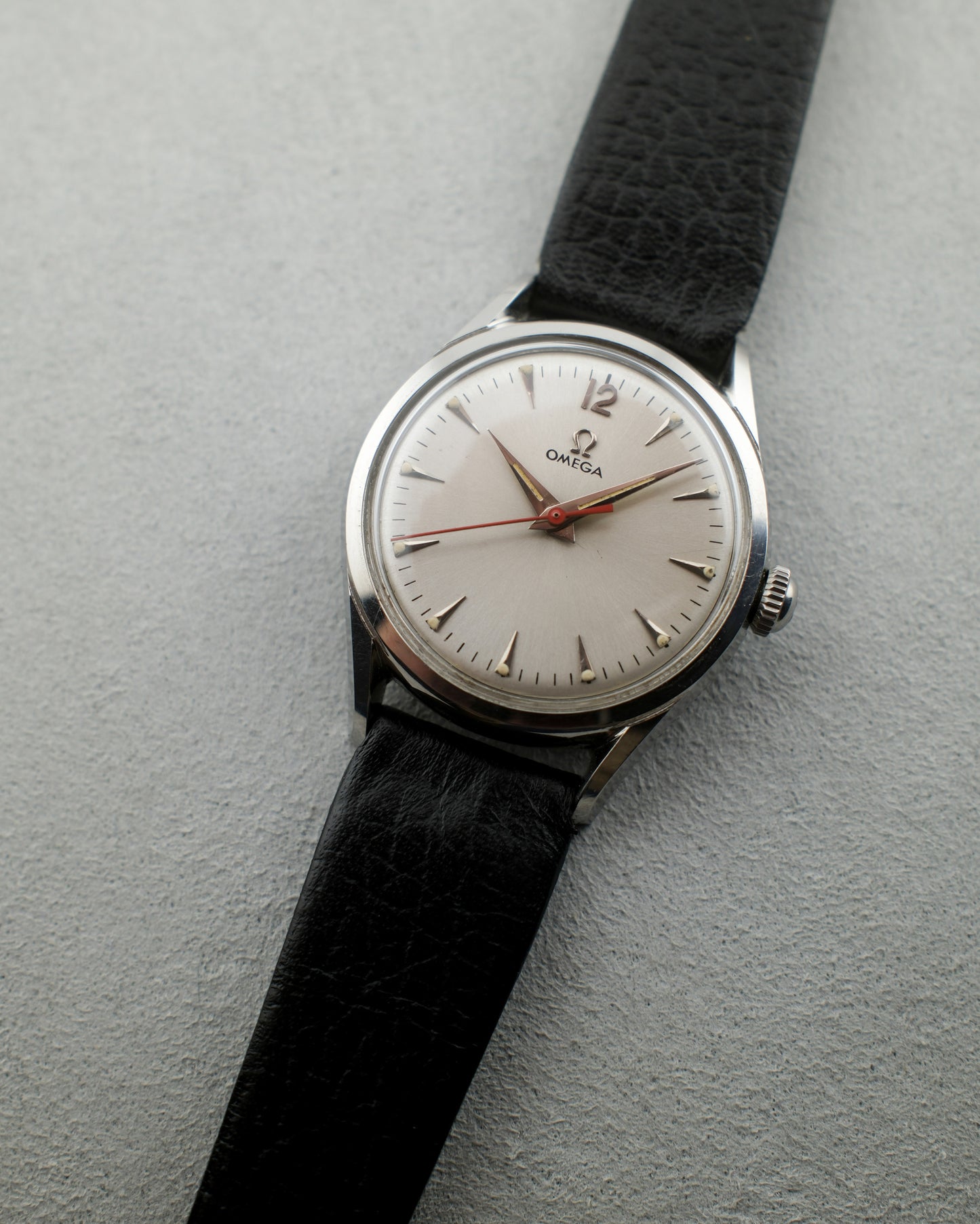 Omega | 2667-1