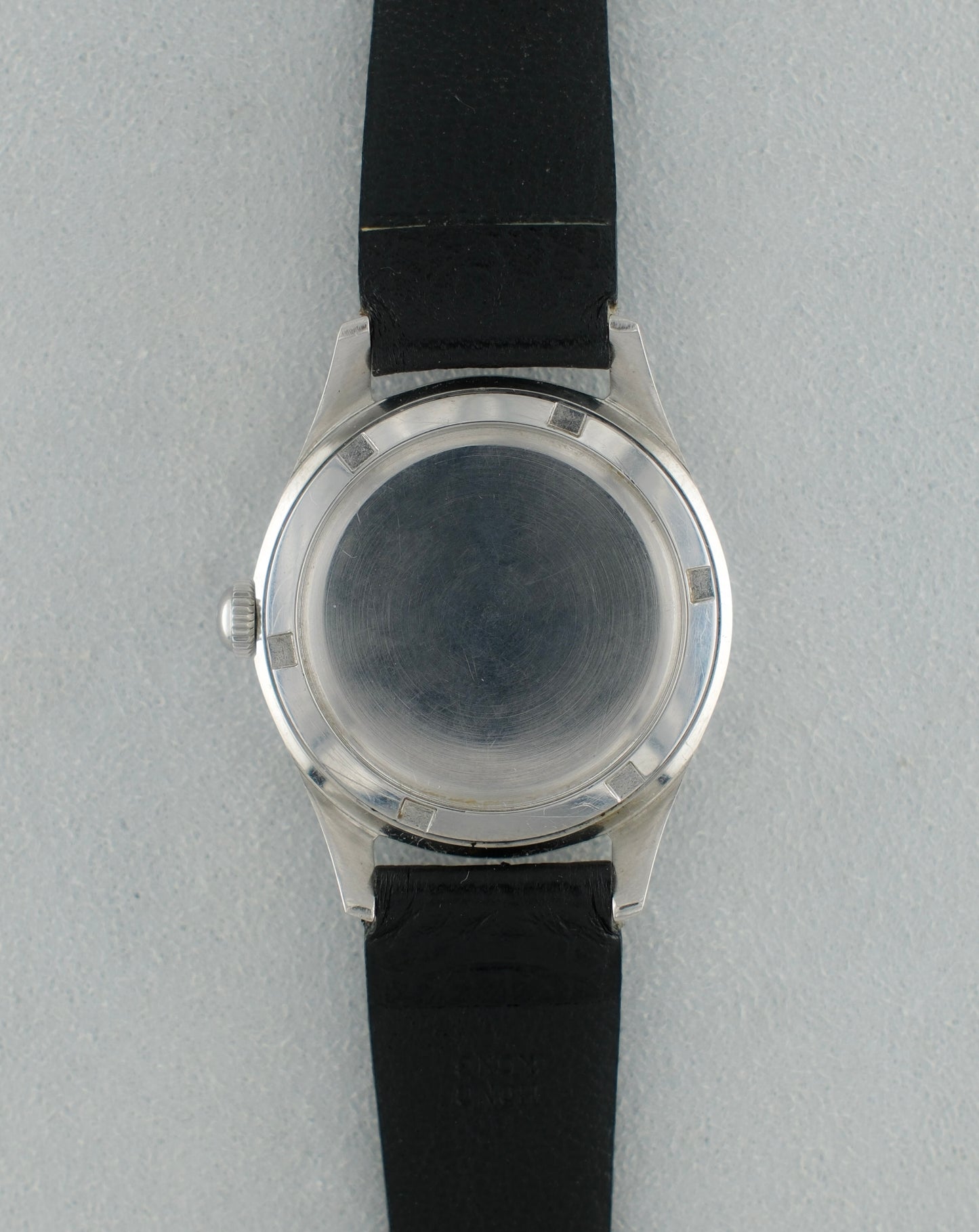 Omega | 2667-1