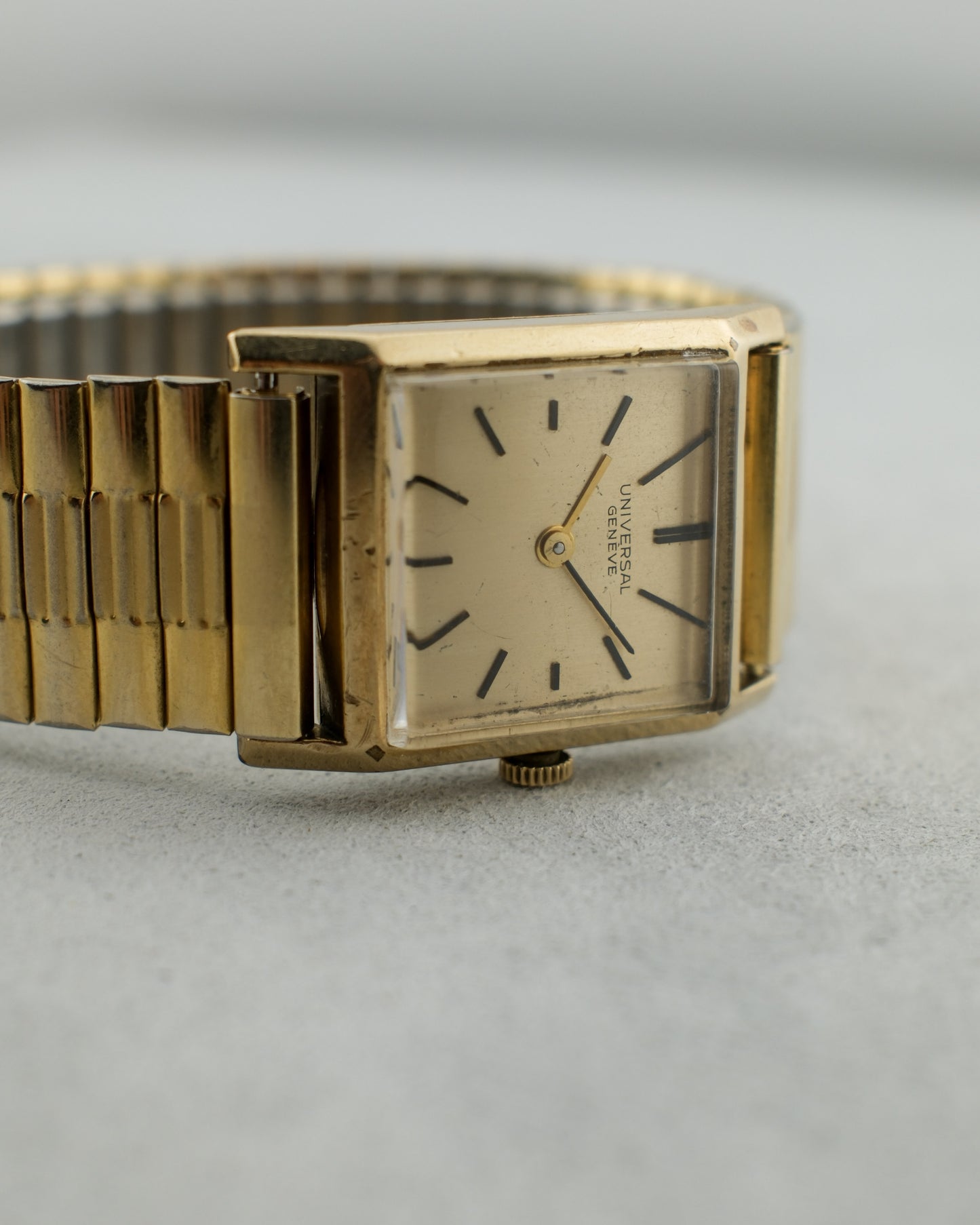 Universal Genève | Cal. 42