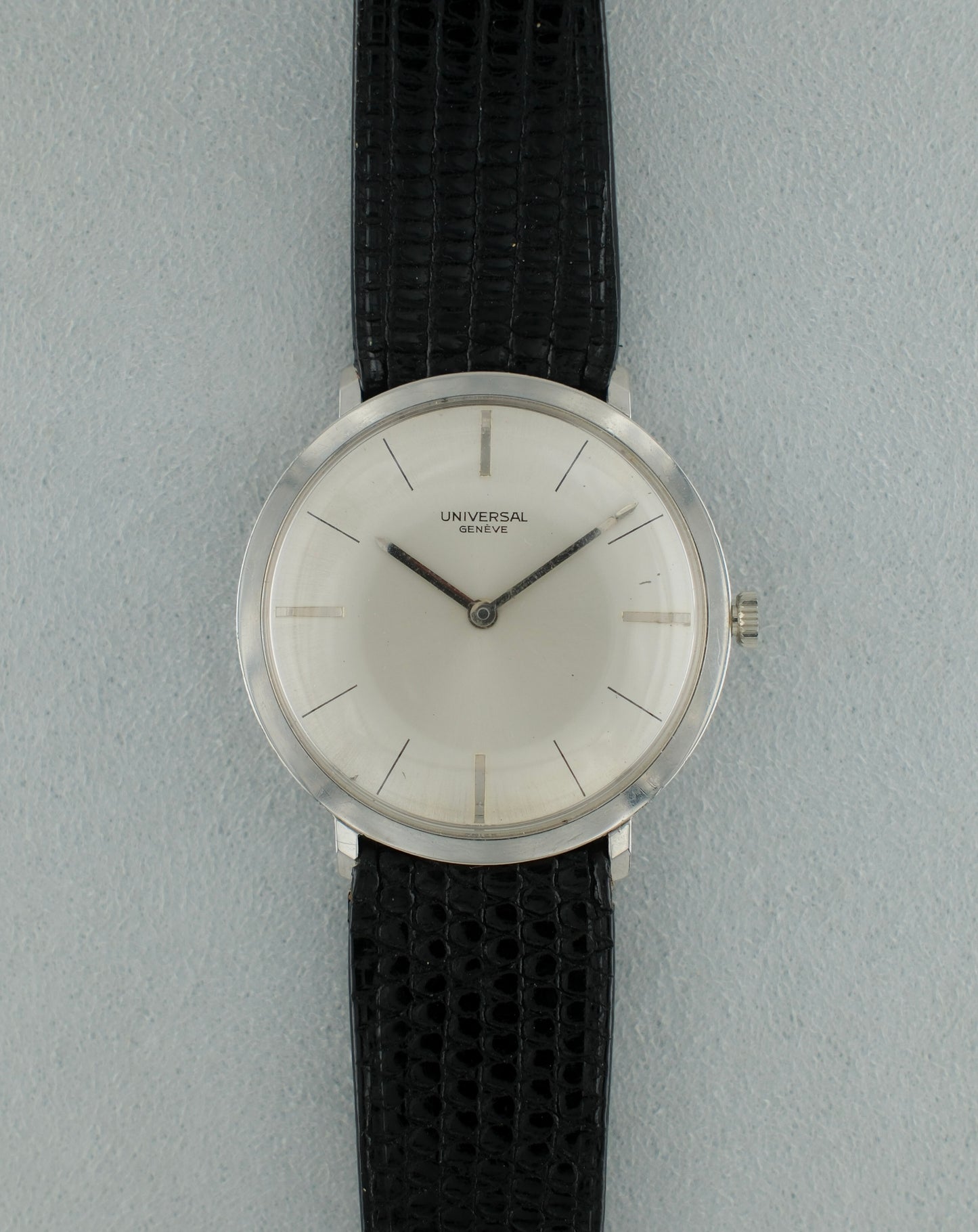 Universal Genève | Ref. 211209-2