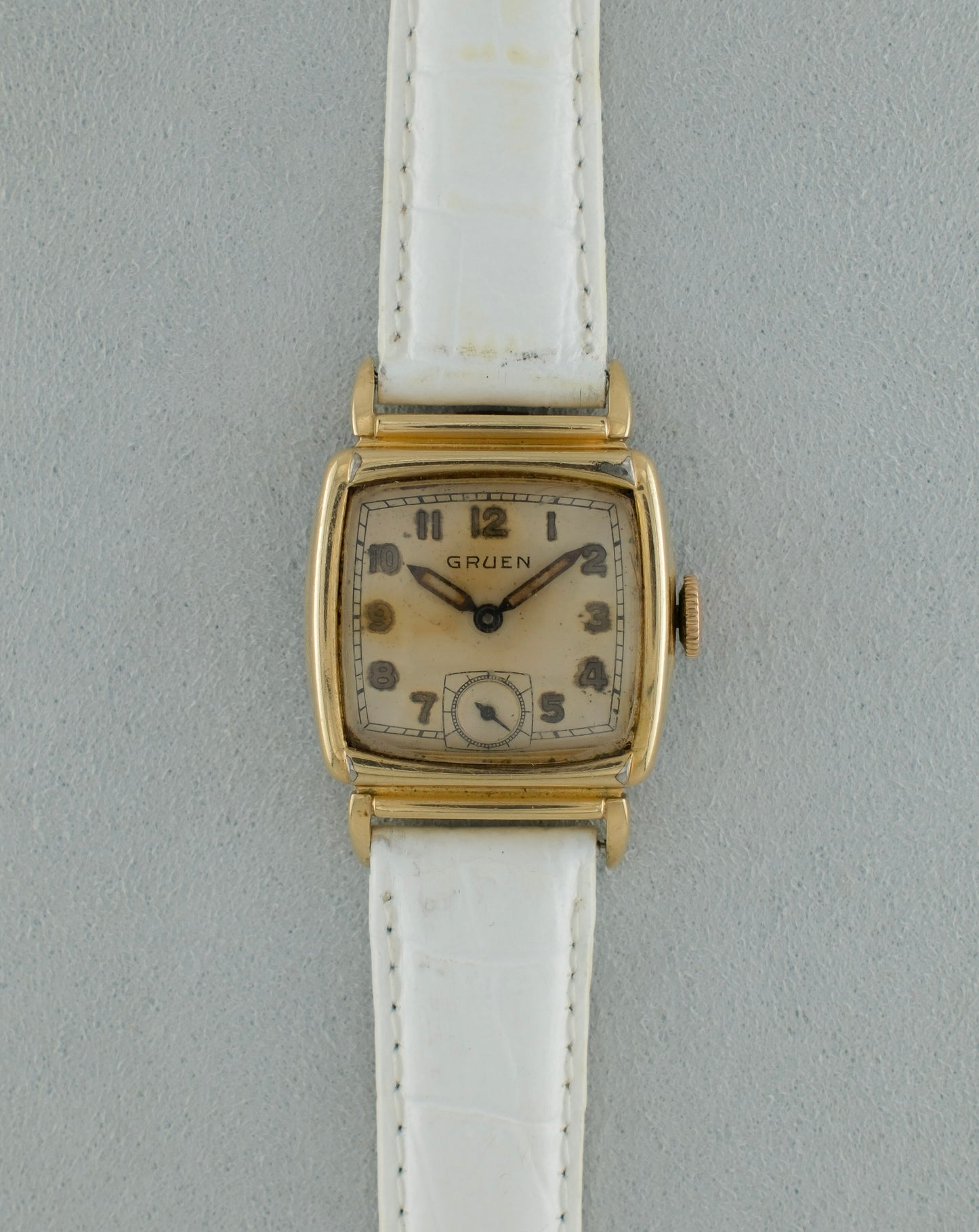 Gruen | 411C
