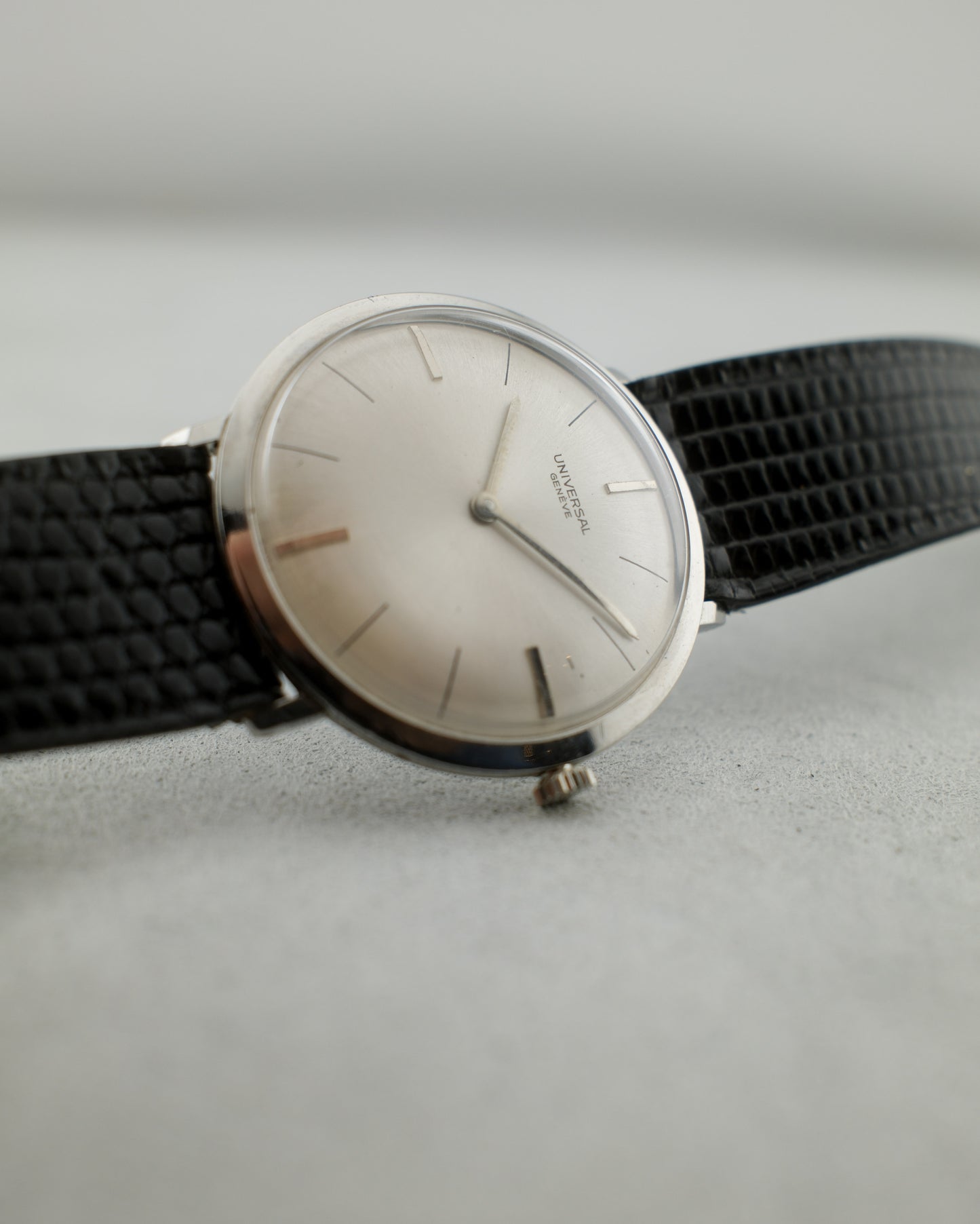 Universal Genève | Ref. 211209-2