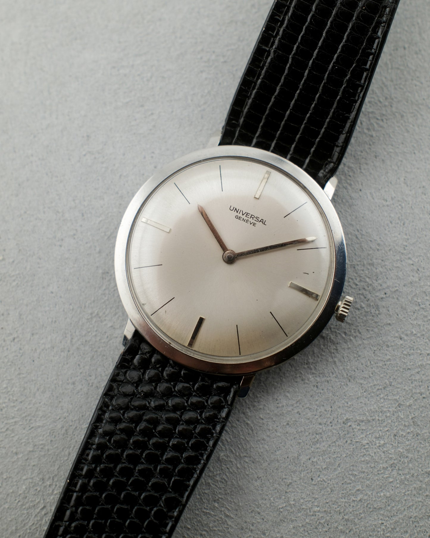 Universal Genève | Ref. 211209-2