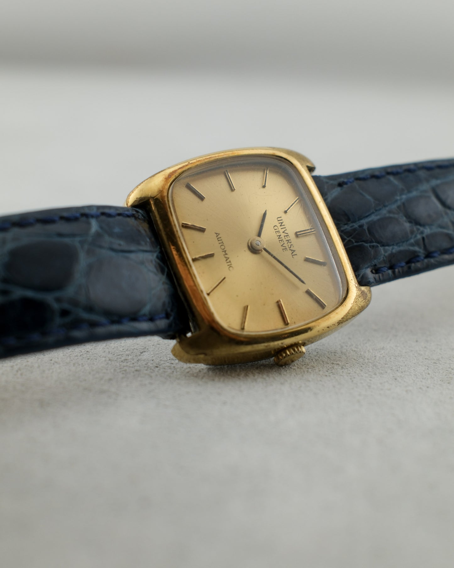 Universal Genève | Automatic