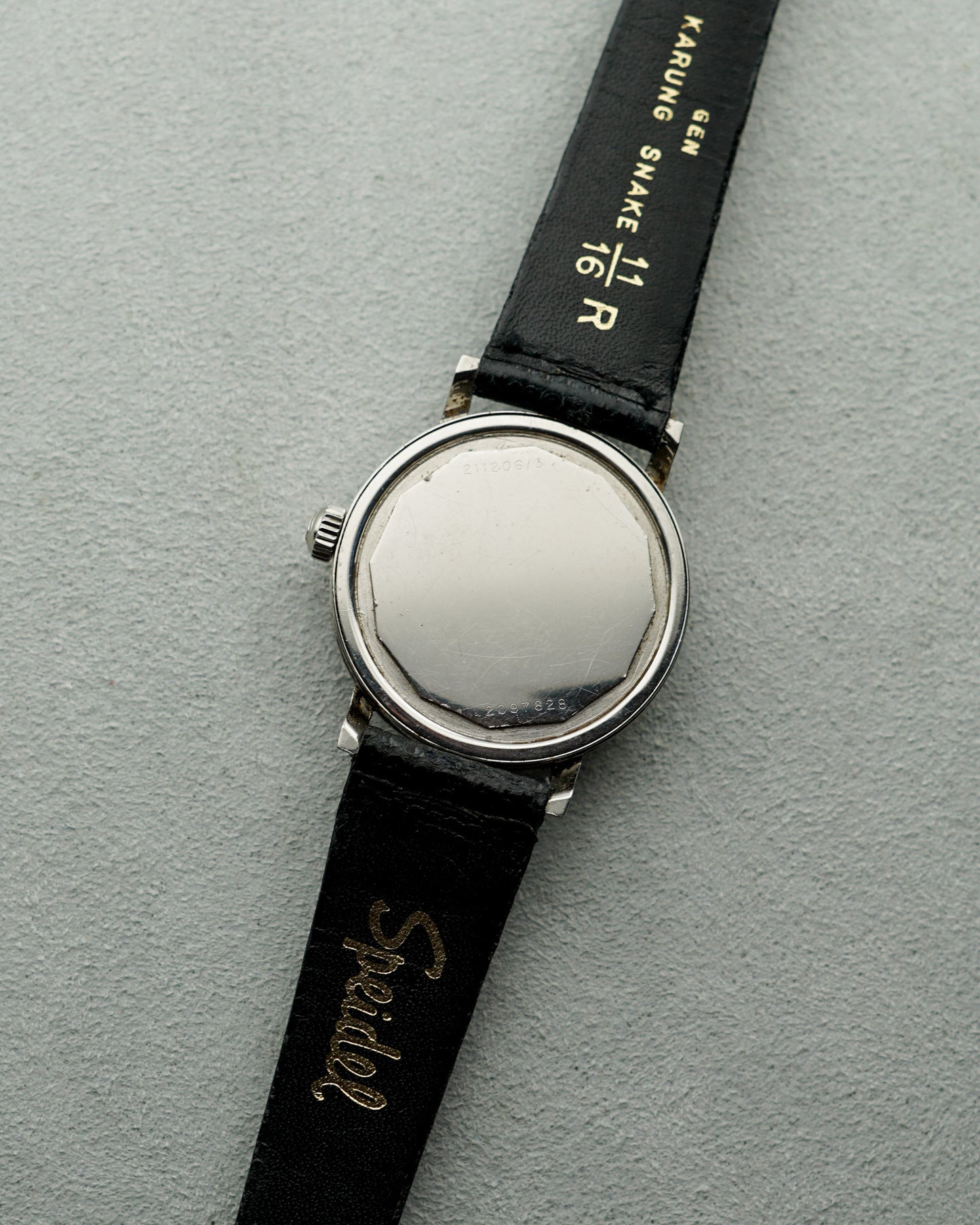 Universal Genève | Ref. 2112.06/3