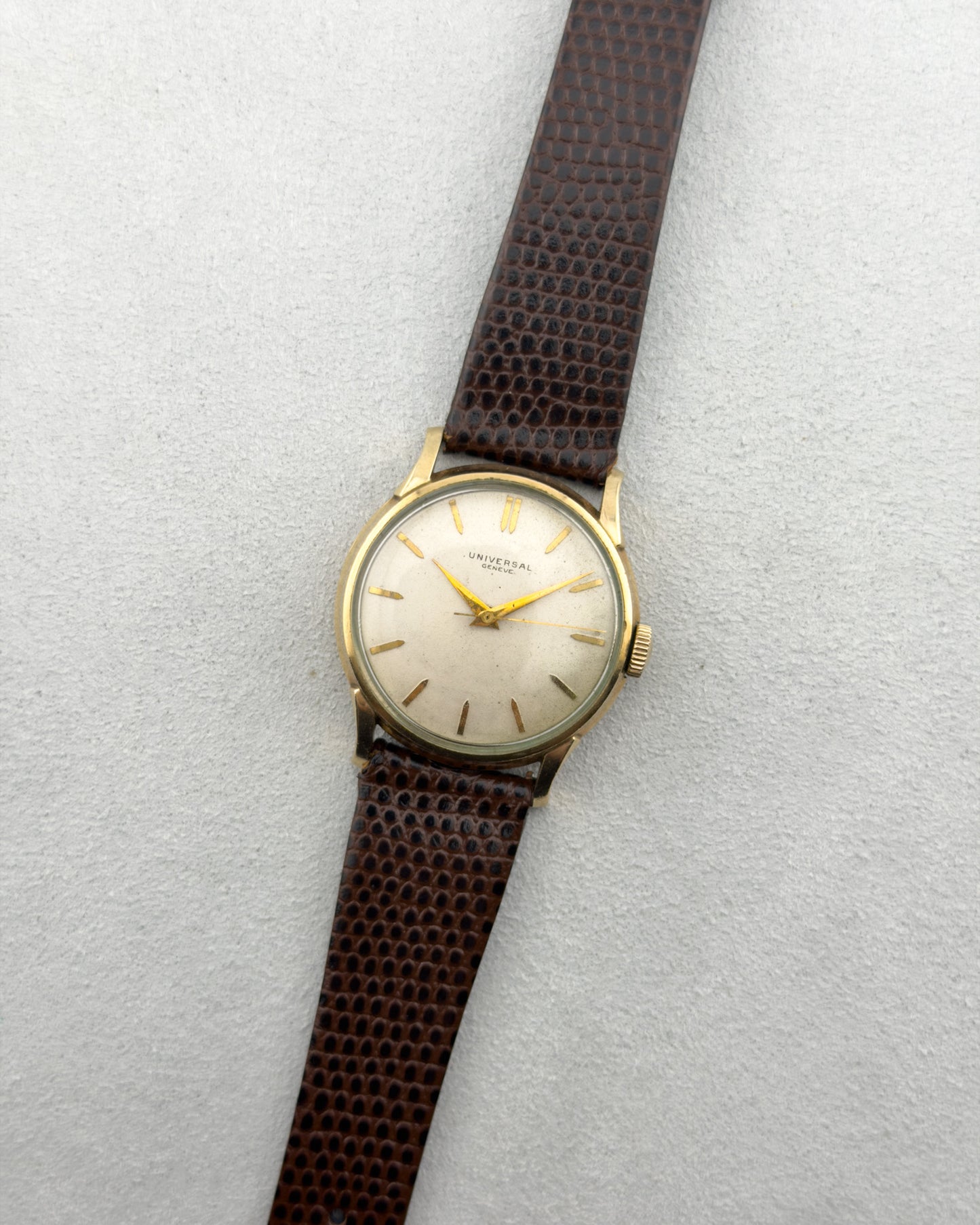 Universal Genève | Cal. 232 Dress Watch