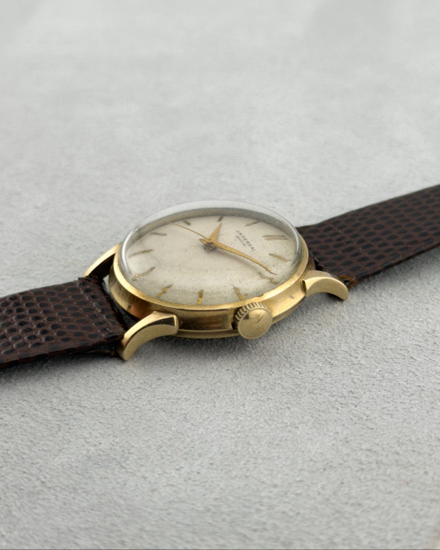 Universal Genève | Cal. 232 Dress Watch