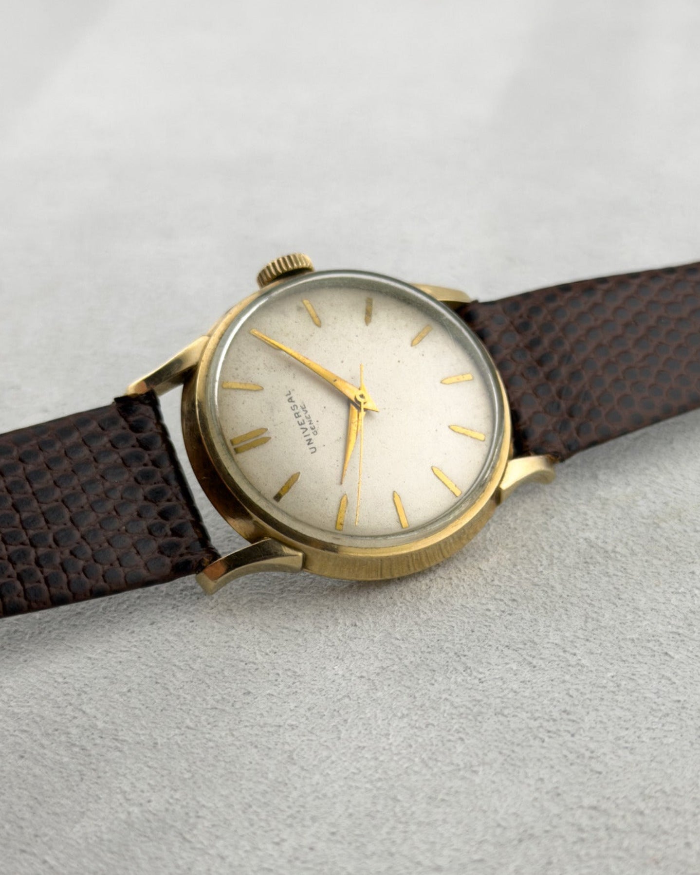 Universal Genève | Cal. 232 Dress Watch