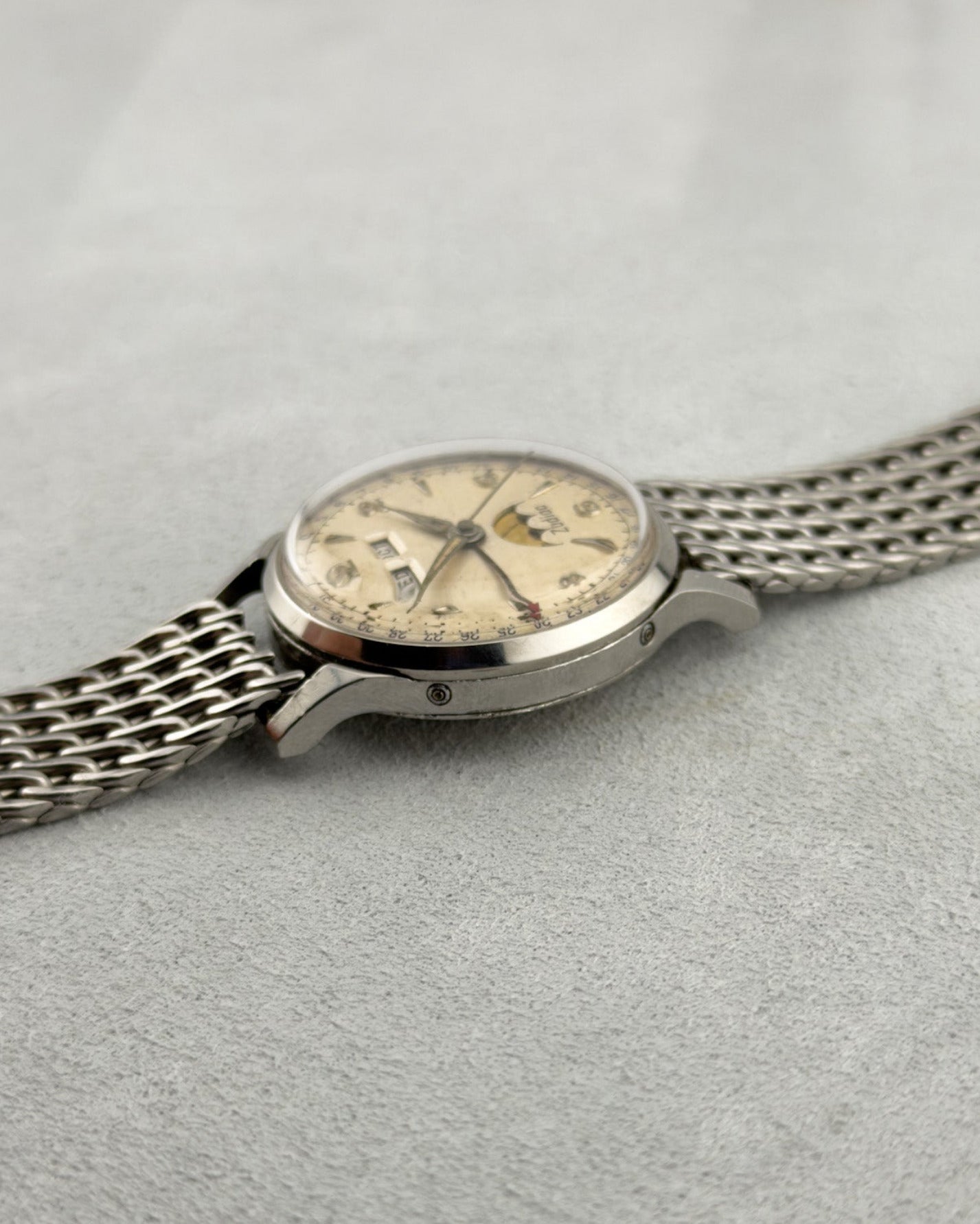 Zodiac | Triple Calendar Moon Phase Ref. 905