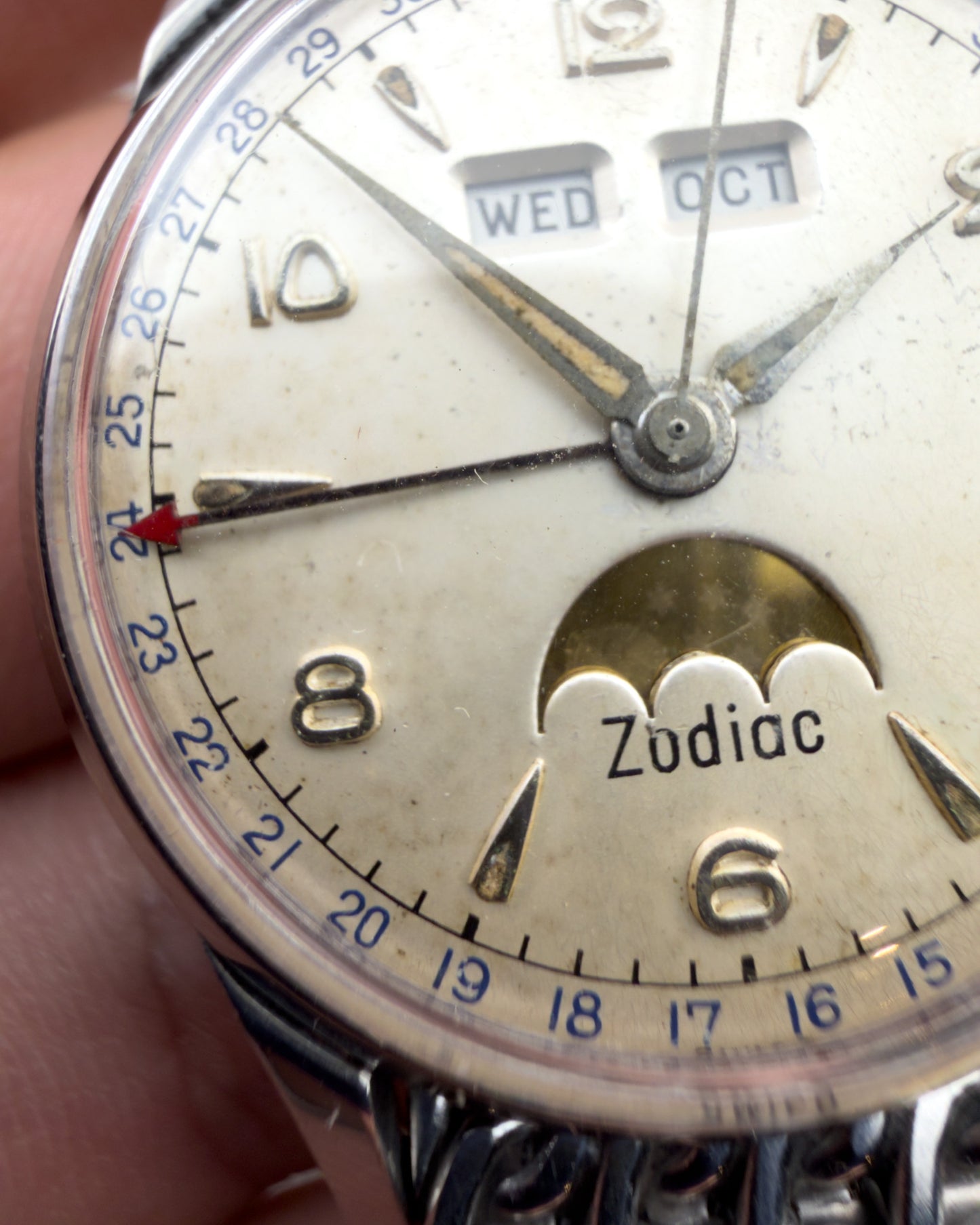 Zodiac | Triple Calendar Moon Phase Ref. 905
